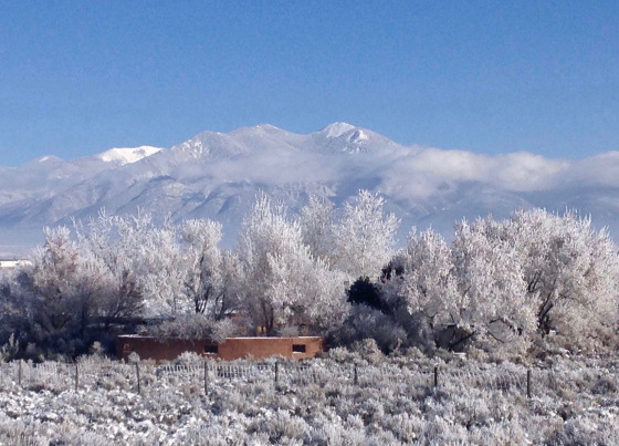 sawnie-taos-mountain_winter